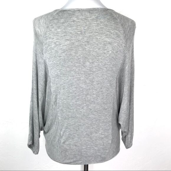 BCBGeneration Heathered Gray 3/4 Sleeve Batwing Top XS - Picture 3 of 4